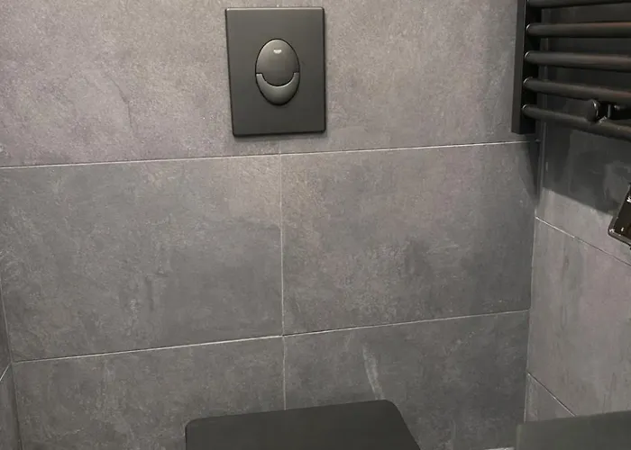 Saint-germain-des-pres - Modern-calm-bright *